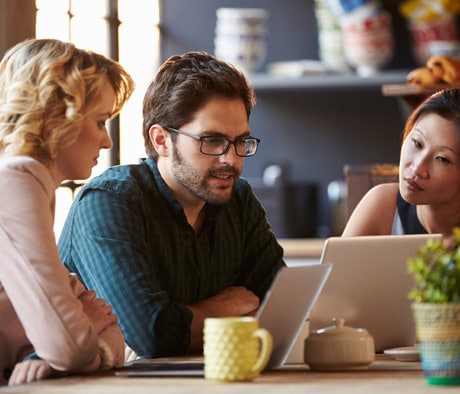 Marketing recuiting agency employees at work